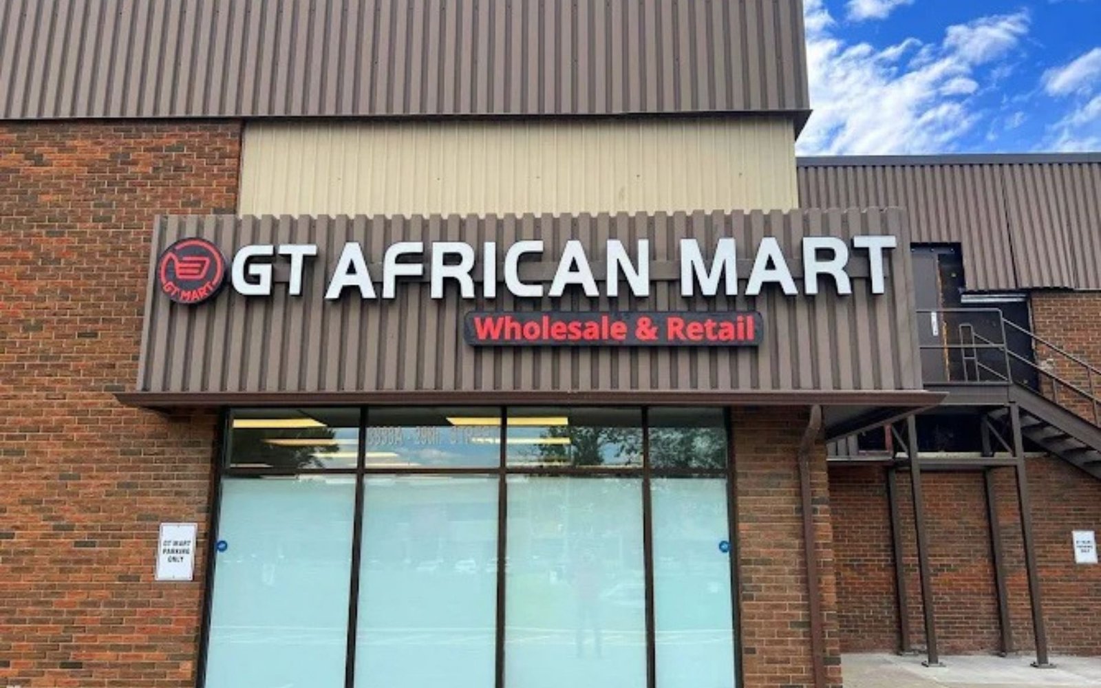 How Modern Storefront Signs Help Small Businesses Build Brand Recognition